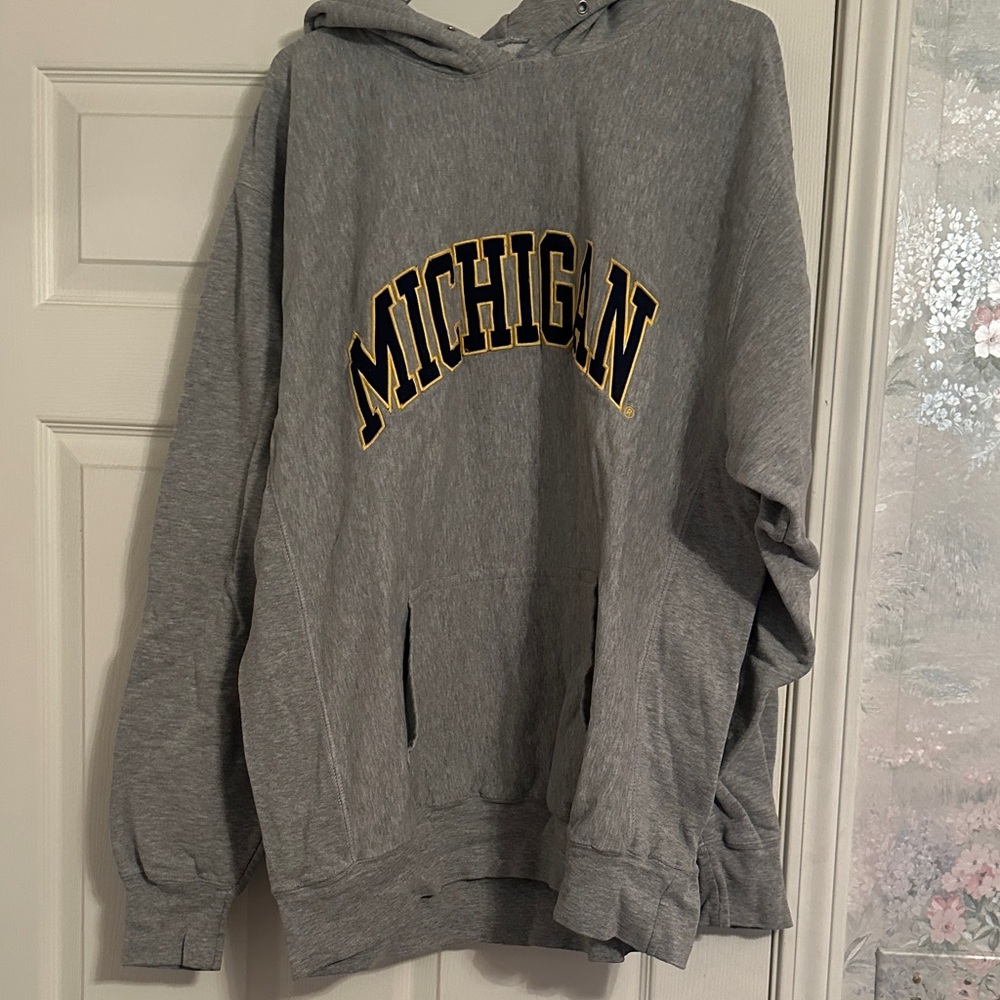 MICHI Gray Hooded Sweatshirt with Black and Yellow Michigan Logo